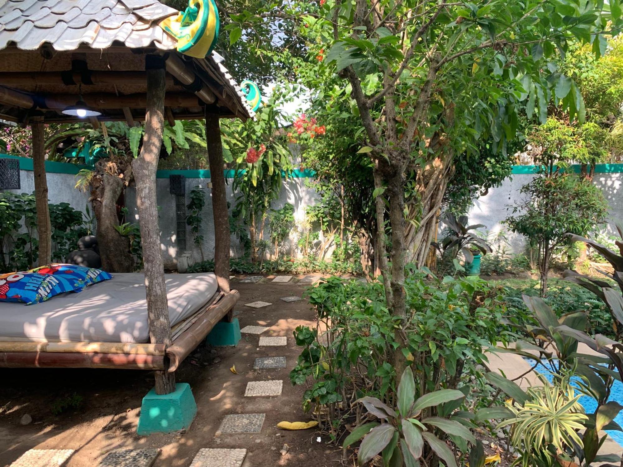 Villa Bougenville Yogyakarta Exterior photo