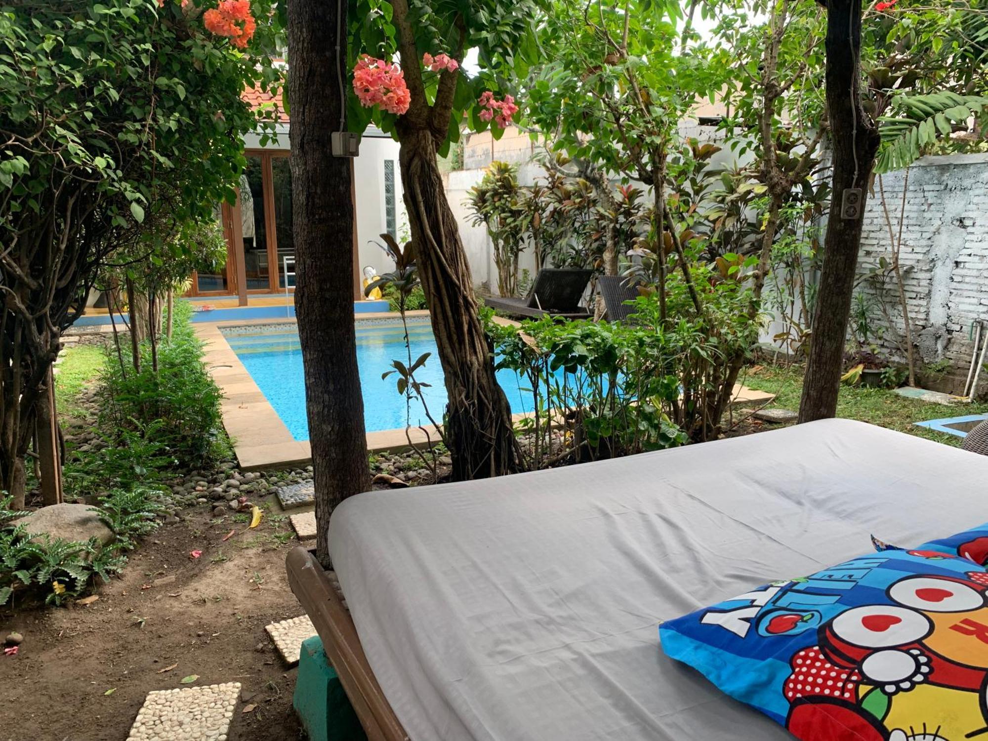 Villa Bougenville Yogyakarta Exterior photo