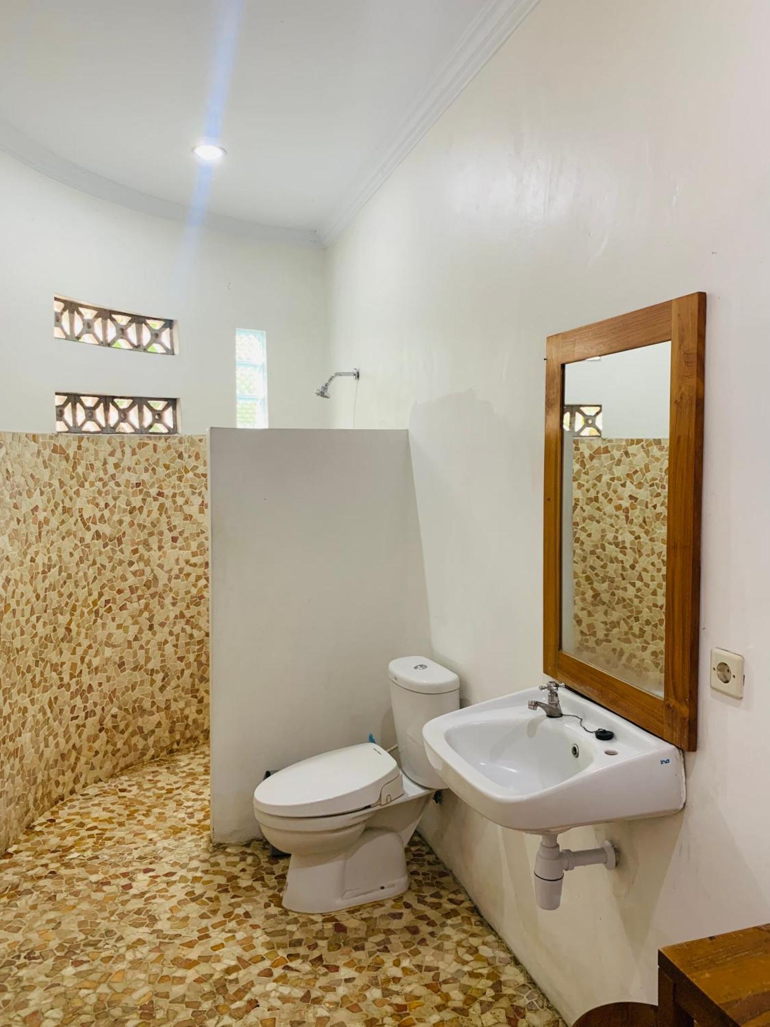 Villa Bougenville Yogyakarta Exterior photo
